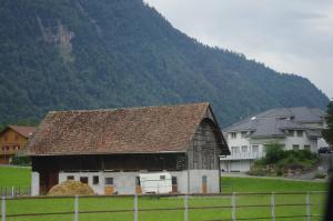 <img300*0:stuff/z/187594/Buildings%2520of%2520Austria%2520and%2520Switzerland/IMGP4004.JPG>