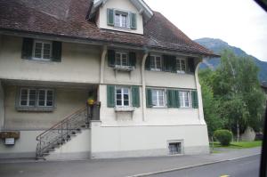 <img300*0:stuff/z/187594/Buildings%2520of%2520Austria%2520and%2520Switzerland/IMGP4013.JPG>