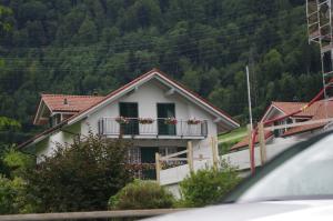 <img300*0:stuff/z/187594/Buildings%2520of%2520Austria%2520and%2520Switzerland/IMGP4029.JPG>