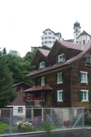 <img300*0:stuff/z/187594/Buildings%2520of%2520Austria%2520and%2520Switzerland/IMGP4189.JPG>