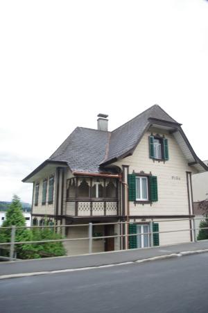 <img300*0:stuff/z/187594/Buildings%2520of%2520Austria%2520and%2520Switzerland/IMGP4331.JPG>