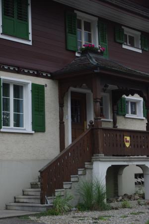 <img300*0:stuff/z/187594/Buildings%2520of%2520Austria%2520and%2520Switzerland/IMGP4390.JPG>