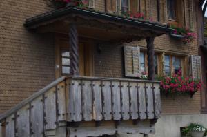 <img300*0:stuff/z/187594/Buildings%2520of%2520Austria%2520and%2520Switzerland/IMGP4397.JPG>