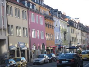 <img300*0:stuff/z/187594/German%2520Building%2520Reference%25202/026.JPG>