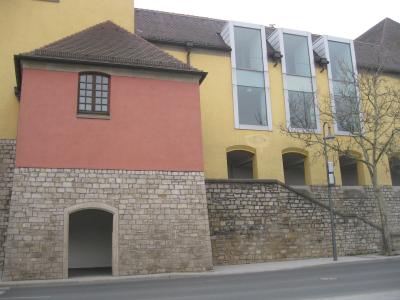 <img0*300:stuff/z/187594/German%2520Building%2520Reference/042.JPG>