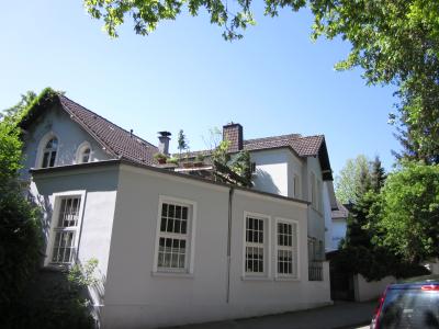 <img0*300:stuff/z/187594/German%2520Building%2520Reference/046.JPG>