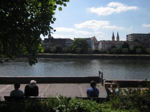 <img300*0:stuff/z/187594/German%2520Cityscape%2520Reference/005.JPG>
