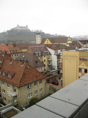 <img300*0:stuff/z/187594/German%2520Cityscape%2520Reference/010.JPG>