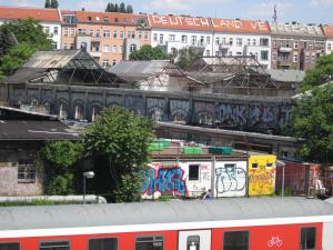 <img300*0:stuff/z/187594/German%2520Cityscape%2520Reference/457.JPG>