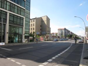 <img300*0:stuff/z/187594/German%2520Cityscape%2520Reference/539.JPG>