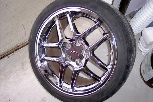 <img500*0:stuff/z/188814/rims/i1258840720_1.jpg>