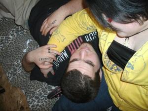 <img300*0:stuff/z/189585/RaVeN47240/i1271924381_4.jpg>