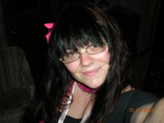 <img0*250:stuff/z/190268/pink%2520bows%2520and%2520telephones/i1286253749_1.jpg>