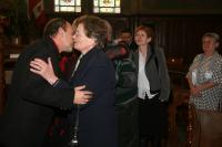 <img200*0:stuff/z/31052/Mom%2527s%2520wedding/IMG_0595.JPG>