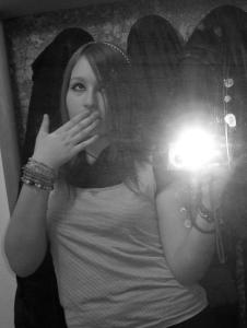 <img0*300:stuff/z/31052/Omg...%2520somebody%2520kill%2520me%2520please/P1010001.JPG>