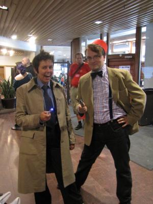 <img300*0:stuff/z/4731/The%2520Doctor%2520at%2520Ropecon%25202012/IMG_8501.JPG>