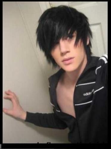<img0*500:stuff/z/59410/Hot%2520Emo%2520Guyz/i1216860593_4.jpg>