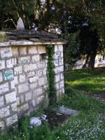 <img0*200:stuff/z/61513/Ioannina/IMGP0170.JPG>