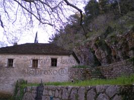 <img0*200:stuff/z/61513/Ioannina/IMGP0238.JPG>