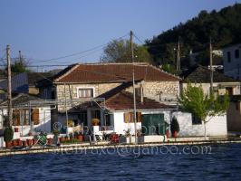 <img0*200:stuff/z/61513/Ioannina/IMGP0275.JPG>