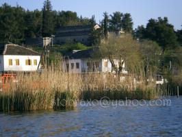 <img0*200:stuff/z/61513/Ioannina/IMGP0276.JPG>