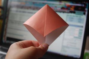 <img300*200:stuff/z/62304/Origami%2520birdbase%252c%2520crane%2520and%2520dinosaur%2520tutorial/DSC_0293.JPG>