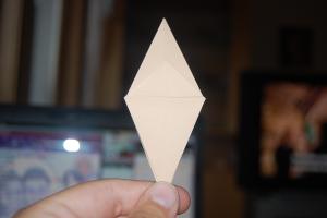 <img300*200:stuff/z/62304/Origami%2520birdbase%252c%2520crane%2520and%2520dinosaur%2520tutorial/DSC_0336.JPG>