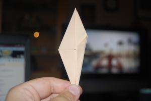 <img300*200:stuff/z/62304/Origami%2520birdbase%252c%2520crane%2520and%2520dinosaur%2520tutorial/DSC_0346.JPG>