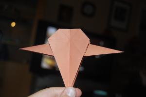 <img300*200:stuff/z/62304/Origami%2520birdbase%252c%2520crane%2520and%2520dinosaur%2520tutorial/DSC_0372.JPG>