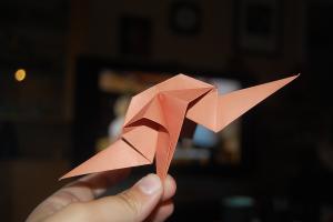 <img300*200:stuff/z/62304/Origami%2520birdbase%252c%2520crane%2520and%2520dinosaur%2520tutorial/DSC_0377.JPG>