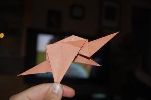 <img300*200:stuff/z/62304/Origami%2520birdbase%252c%2520crane%2520and%2520dinosaur%2520tutorial/DSC_0380.JPG>