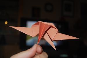 <img300*200:stuff/z/62304/Origami%2520birdbase%252c%2520crane%2520and%2520dinosaur%2520tutorial/DSC_0381.JPG>