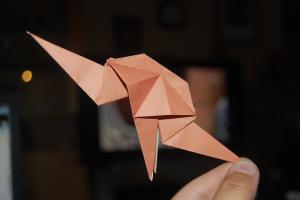 <img300*200:stuff/z/62304/Origami%2520birdbase%252c%2520crane%2520and%2520dinosaur%2520tutorial/DSC_0383.JPG>