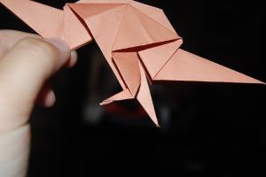 <img300*200:stuff/z/62304/Origami%2520birdbase%252c%2520crane%2520and%2520dinosaur%2520tutorial/DSC_0387.JPG>
