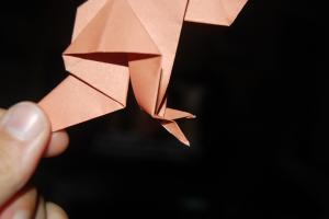 <img300*200:stuff/z/62304/Origami%2520birdbase%252c%2520crane%2520and%2520dinosaur%2520tutorial/DSC_0388.JPG>