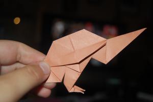 <img300*200:stuff/z/62304/Origami%2520birdbase%252c%2520crane%2520and%2520dinosaur%2520tutorial/DSC_0393.JPG>