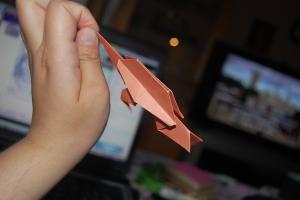 <img300*200:stuff/z/62304/Origami%2520birdbase%252c%2520crane%2520and%2520dinosaur%2520tutorial/DSC_0407.JPG>