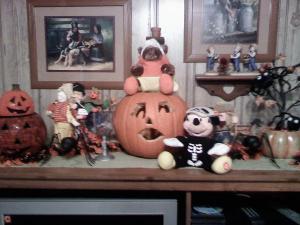 <img200*0:http://elftown.heddate.com/stuff/z/64936/Halloween%2520stuff/i1288648329_3.jpg?y=0&x=300>