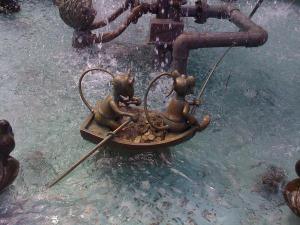 <img300*0:stuff/z/64936/Mitsuki%2527s%2520Disney%2520photos%25202/i1228797233_9.jpg>
