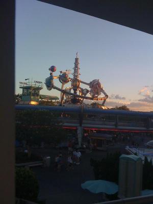 <img300*0:stuff/z/64936/Mitsuki%2527s%2520Disney%2520photos%25202/i1228797234_13.jpg>
