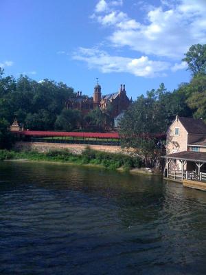 <img300*0:stuff/z/64936/Mitsuki%2527s%2520Disney%2520photos%25202/i1228797234_14.jpg>