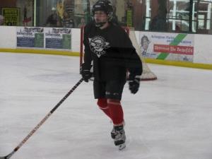 <img300*0:stuff/z/64936/Mitsuki%2527s%2520Mid%2520Action%2520Hockey%2520Shots/i1228457290_3.jpg>