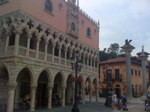 <img300*0:stuff/z/64936/Mitsuki%2527s%2520disney%2520photos%25203/i1228797933_10.jpg>