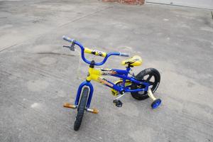 <img300*0:stuff/z/93740/A%2520Child%2527s%2520Playthings/oct%20258.jpg>